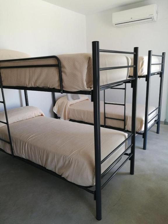 Hostel Divino Morales Arroyo de la Luz المظهر الخارجي الصورة