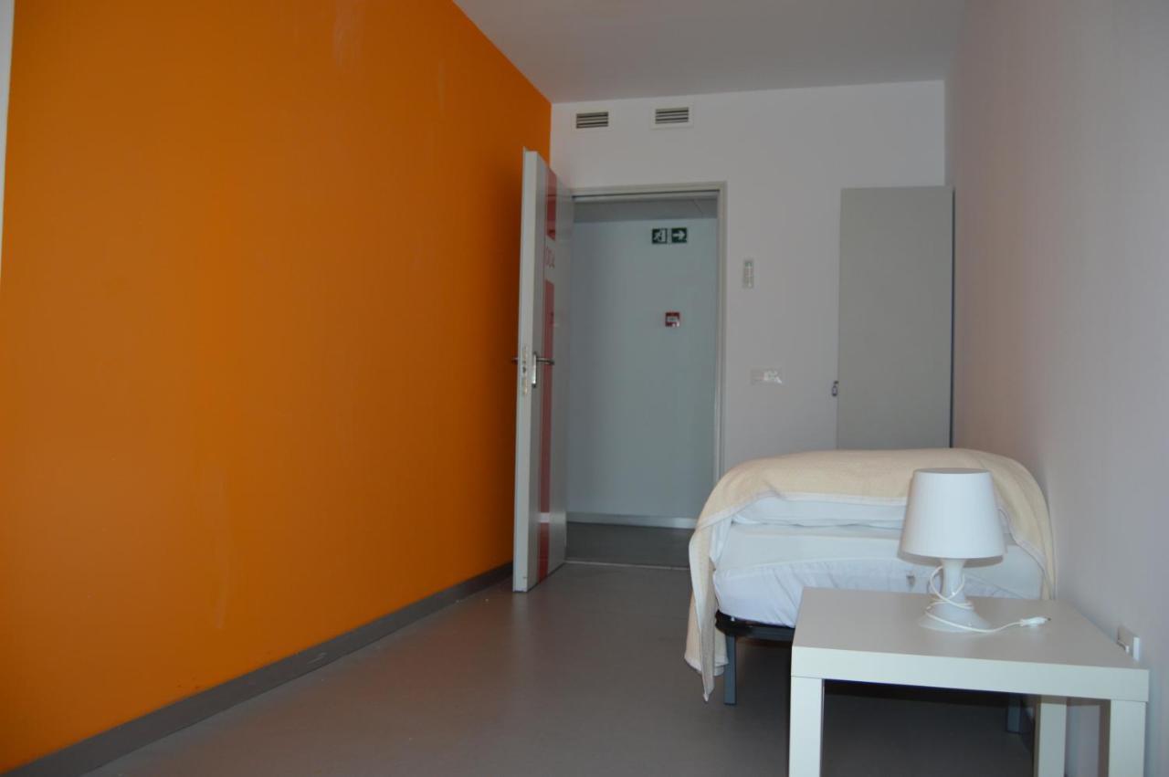 Hostel Divino Morales Arroyo de la Luz المظهر الخارجي الصورة