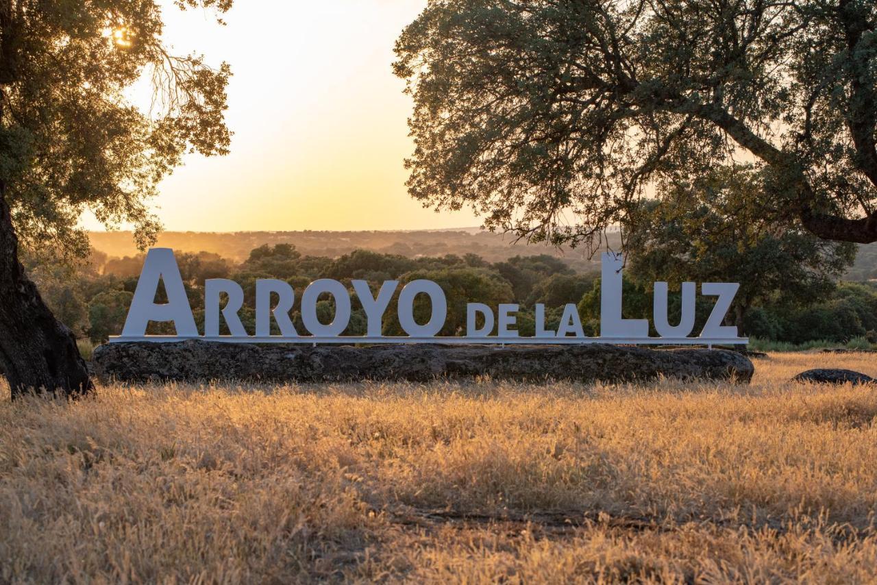 Hostel Divino Morales Arroyo de la Luz المظهر الخارجي الصورة